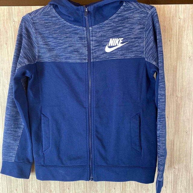 NIKE(ナイキ)のNIKEパーカー メンズのトップス(パーカー)の商品写真