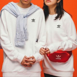 アディダス(adidas)のadidas スウェット　パーカー　L ホワイト(トレーナー/スウェット)