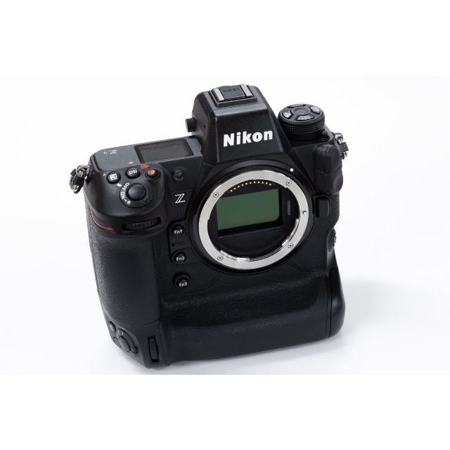 Nikon (ニコン) Z9 バッテリー  CFカード・ストラップ付き