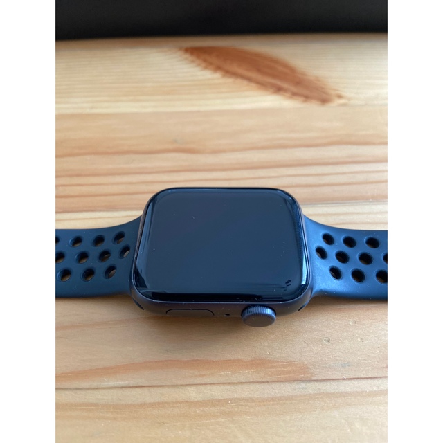 美品Apple Apple Watch Nike SE GPSモデル44mm