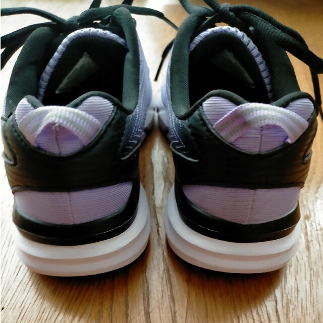 MADFOOT!(マッドフット)のスニーカー 紫 パープル 22cm キッズ/ベビー/マタニティのキッズ靴/シューズ(15cm~)(スニーカー)の商品写真