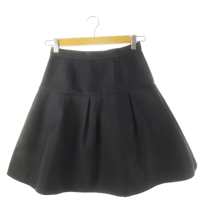 Spick and Span Noble(スピックアンドスパンノーブル)のスピック＆スパン ノーブル スカート フレア ミニ ハリ感 光沢感 36 黒 レディースのスカート(ミニスカート)の商品写真