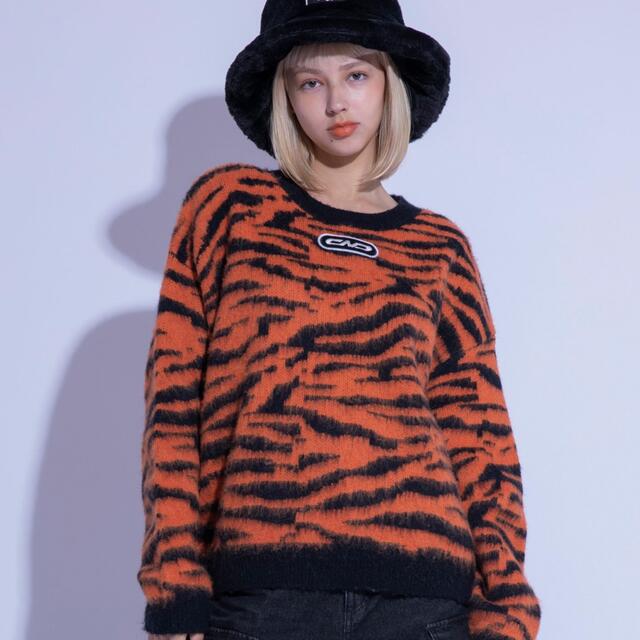 CND ZEBRA KNIT オレンジ×ブラック レディースのトップス(ニット/セーター)の商品写真