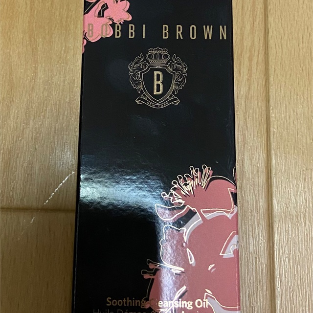 BOBBI BROWN(ボビイブラウン)のボビイブラウン　スージング　クレンジングオイル　限定パッケージ　新品未使用 コスメ/美容のスキンケア/基礎化粧品(クレンジング/メイク落とし)の商品写真