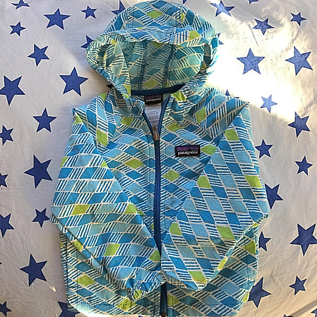 patagonia(パタゴニア)のPatagonia☆ウインドブレイカー キッズ/ベビー/マタニティのベビー服(~85cm)(ジャケット/コート)の商品写真