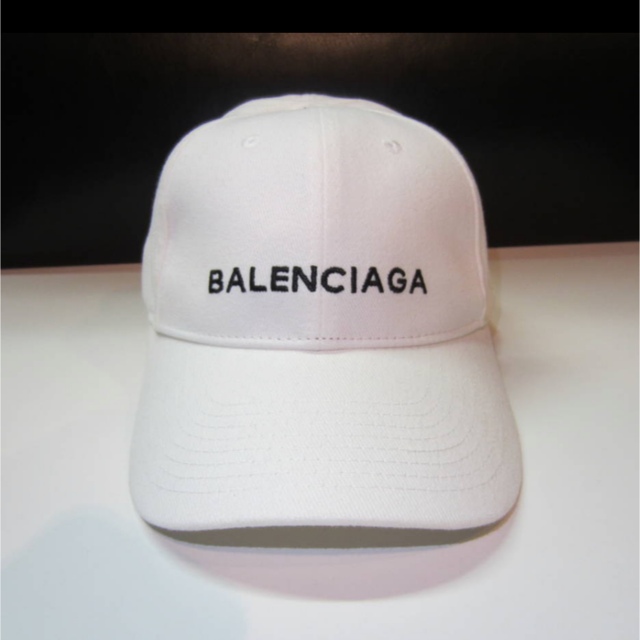 BALENCIAGA キャップ 白