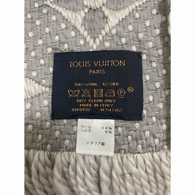 LOUIS VUITTON(ルイヴィトン)のLOUIS VUITTON  エシャルプ・ロゴマニア レディースのファッション小物(マフラー/ショール)の商品写真