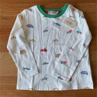 キャスキッドソン(Cath Kidston)の【新品未使用】キャスキッドソン　12-18か月乗り物柄カットソー(Tシャツ/カットソー)