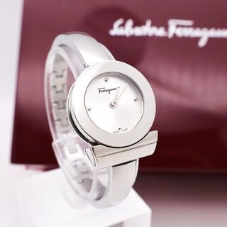 サルヴァトーレフェラガモ(Salvatore Ferragamo)の《美品》サルヴァトーレフェラガモ 腕時計 シルバー ガンチーニ バングル 2針(腕時計)