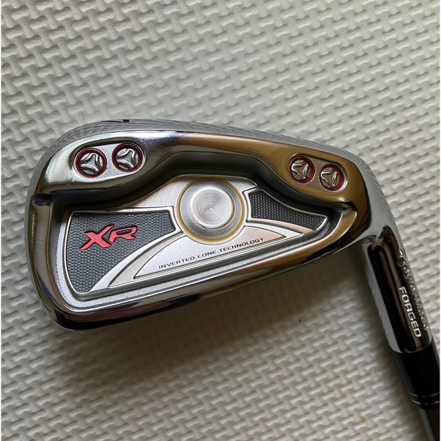 TaylorMade(テーラーメイド)のtaylormade FORGED XR 7番　アイアン スポーツ/アウトドアのゴルフ(クラブ)の商品写真