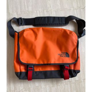 ザノースフェイス(THE NORTH FACE)のノースフェイス　メッセンジャーバック(ショルダーバッグ)