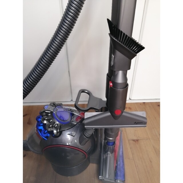 Dyson(ダイソン)のdyson CY29　v4 digital fluffy＋ スマホ/家電/カメラの生活家電(掃除機)の商品写真