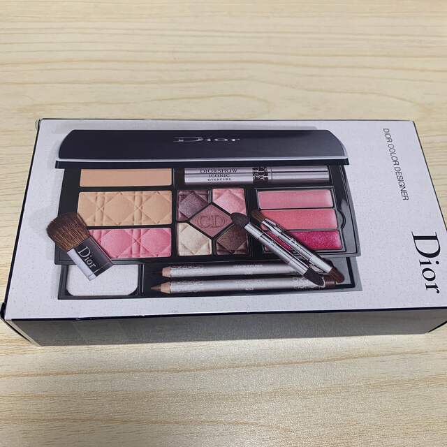 Dior(ディオール)のDior 2段メイクパレット コスメ/美容のベースメイク/化粧品(その他)の商品写真