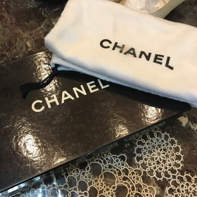 CHANEL(シャネル)のCHANEL シャネル　パンプス　箱付き　袋付き レディースの靴/シューズ(ハイヒール/パンプス)の商品写真