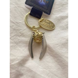 ユニバーサルスタジオジャパン(USJ)の【週末セール】新品未使用USJ ハリーポッター　ゴールデンスニッチ　キーホルダー(キャラクターグッズ)