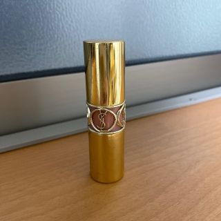 イヴサンローランボーテ(Yves Saint Laurent Beaute)のルージュ　ヴォリュプテシャイン　No.9(口紅)