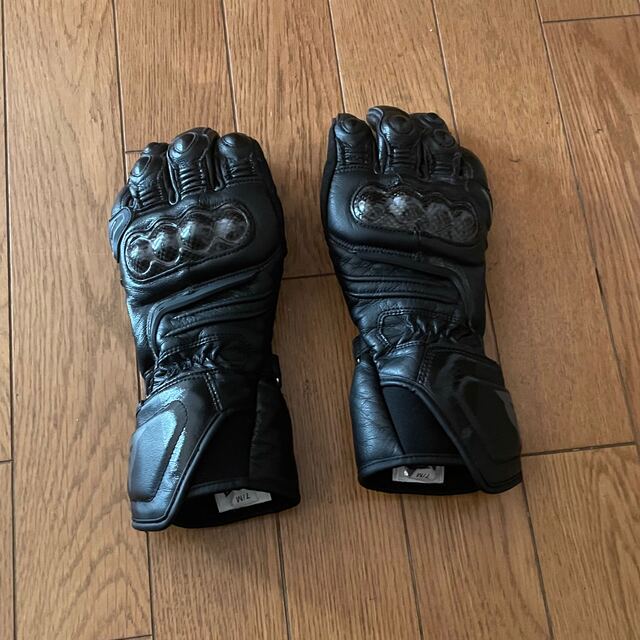 CARBON 3 LADY GLOVES ダイネーゼ レザーグローブ 自動車/バイクのバイク(装備/装具)の商品写真