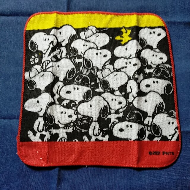 SNOOPY(スヌーピー)の【ベル様専用】スヌーピー　ミニタオル＆靴下セット⑤ エンタメ/ホビーのおもちゃ/ぬいぐるみ(キャラクターグッズ)の商品写真