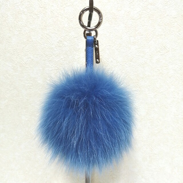 100 FENDI ポンポンチャーム ファーチャーム バッグアクセサリー