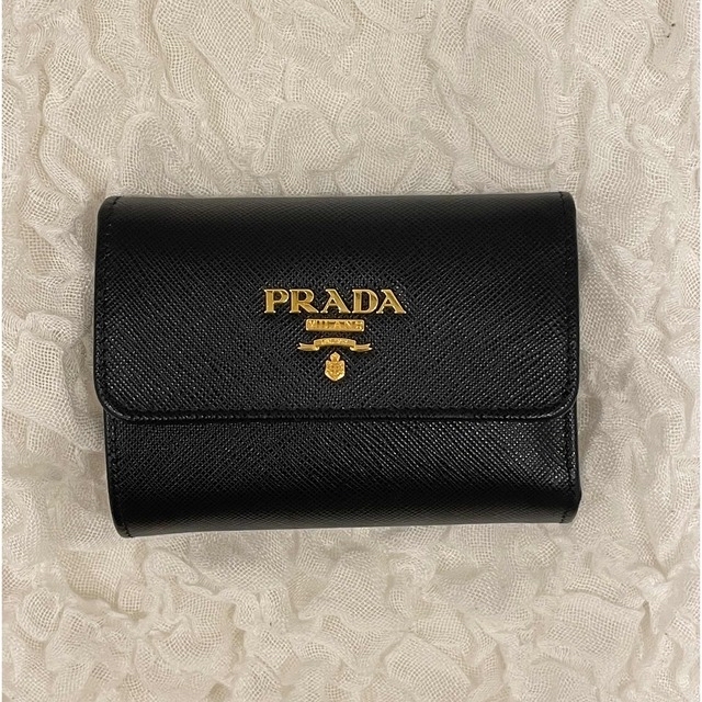 PRADA プラダ 三つ折り財布 ブラック サフィアーノレザー 美品 M176X