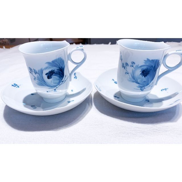 マイセン【青い花】コーヒーカップ&ソーサー+ブルーオーキッド カップはおまけ