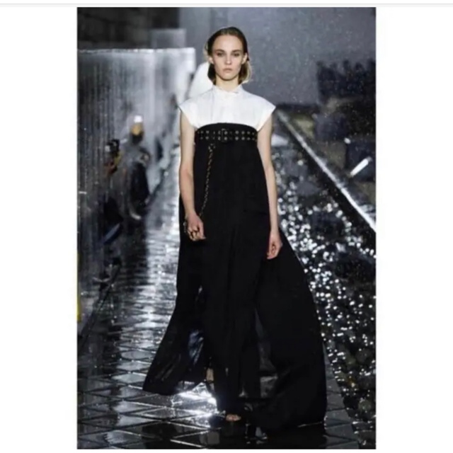 sacai SS21 suiting dress サカイ ワンピース 雑誌で紹介された www