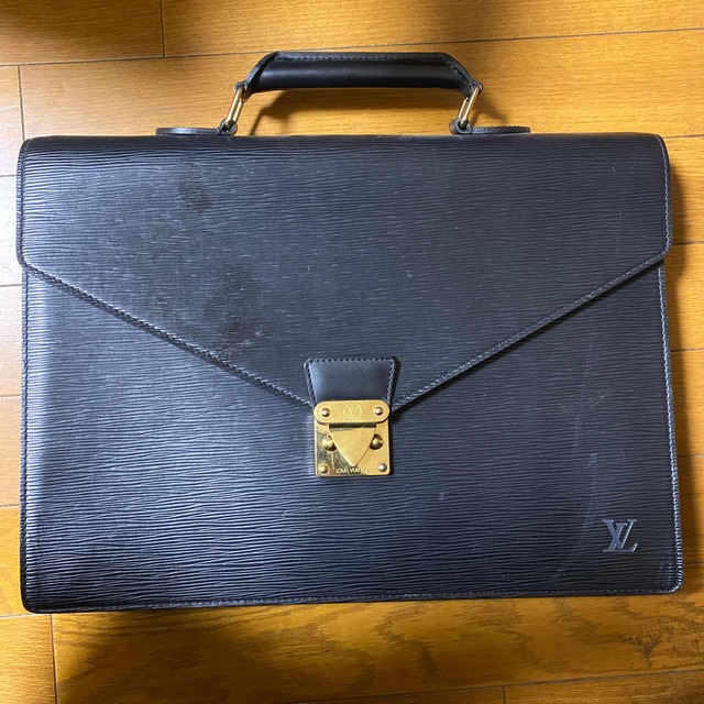 LV ルイヴィトン　鞄