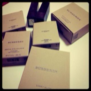 新品　Burberry Hero ギフトボックス　半額 BURBERRY ギフトボックス 小型 グレー - メルカリ