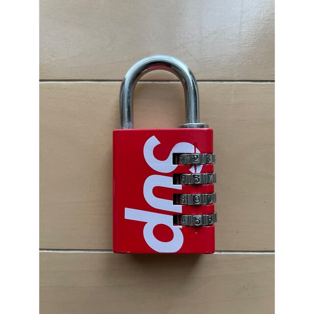 Supreme(シュプリーム)のSupreme 19ss master lock red  メンズのファッション小物(その他)の商品写真