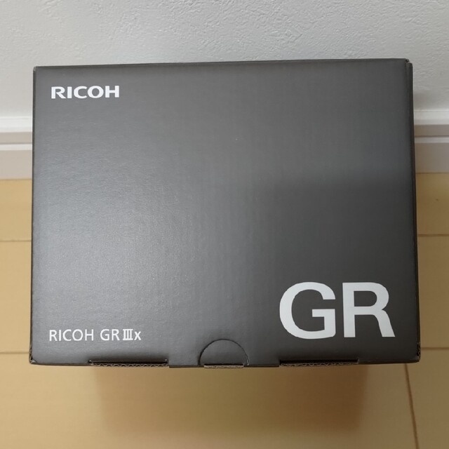 【年末限定値下】RICOH コンパクトデジタルカメラ GR IIIX