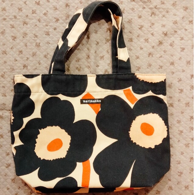 marimekko(マリメッコ)の【marimekko】マリメッコ　トートバッグ　ウニッコ ハンドメイドのファッション小物(バッグ)の商品写真