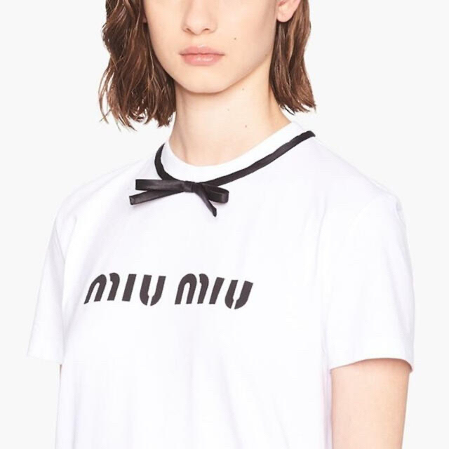上質で快適 miumiu - ♡miumiu♡2022AW 新作　ロゴ　リボン　コットンTシャツ Tシャツ(半袖+袖なし)