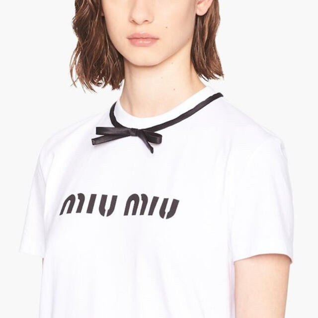 ♡miumiu♡2022AW 新作 ロゴ リボン コットンTシャツ 激安直営店 2435 ...