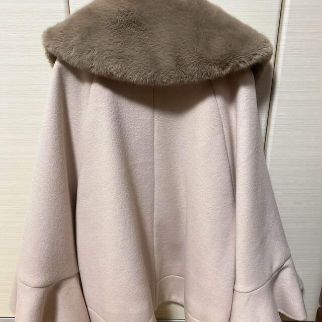 Convertible Faux Fur Tippet Coat レディースのジャケット/アウター(毛皮/ファーコート)の商品写真