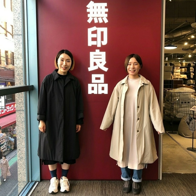 MUJI (無印良品)(ムジルシリョウヒン)の〓新品〓  無印良品 撥水中わた ステンカラーコート／Ｌ／ペールブラウン レディースのジャケット/アウター(ロングコート)の商品写真