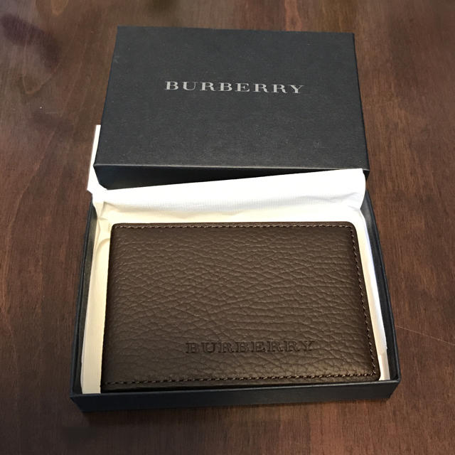 BURBERRY(バーバリー)のみお様専用☆新品  パスケース  バーバリー メンズのファッション小物(名刺入れ/定期入れ)の商品写真