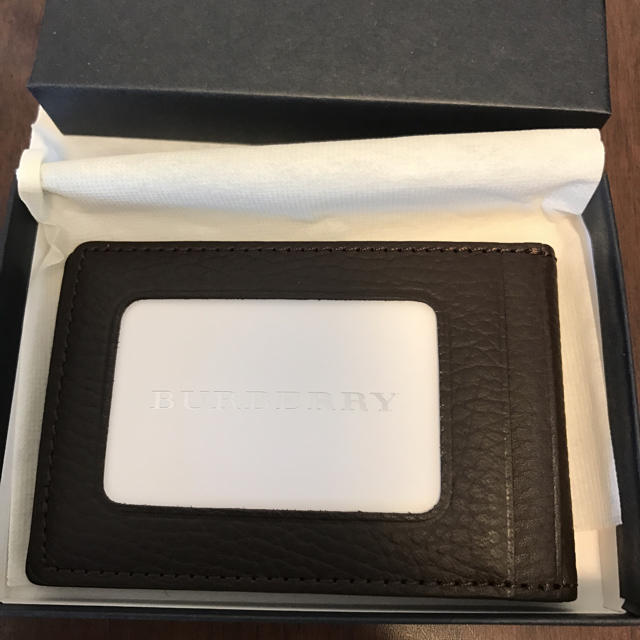 BURBERRY(バーバリー)のみお様専用☆新品  パスケース  バーバリー メンズのファッション小物(名刺入れ/定期入れ)の商品写真