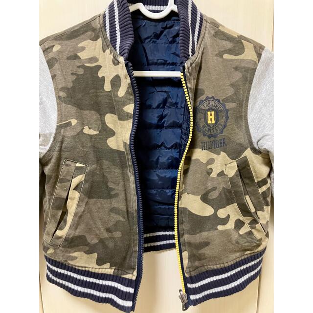 TOMMY HILFIGER(トミーヒルフィガー)の【トミーヒルフィガー】リバーシブルブルゾン キッズ/ベビー/マタニティのキッズ服男の子用(90cm~)(ジャケット/上着)の商品写真