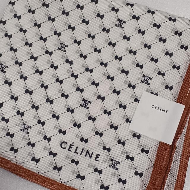 celine - 値下げ📌セリーヌ☆シルク40%大判ハンカチーフ🎀58×58の通販 ...