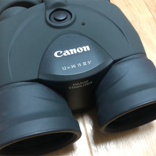 納期3ケ月即納　Canon 双眼鏡　12×36 IS Ⅲ