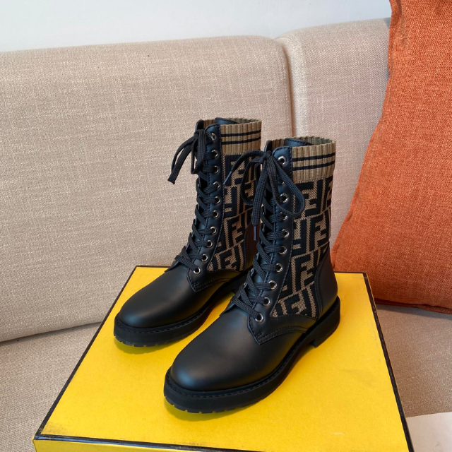 美品 レア FENDI フェンディ ブーツ キャメル 芸能人着用 SALE www