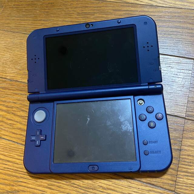 任天堂　Nintendo 3DS LL 本体のみ。　一応ジャンク扱い