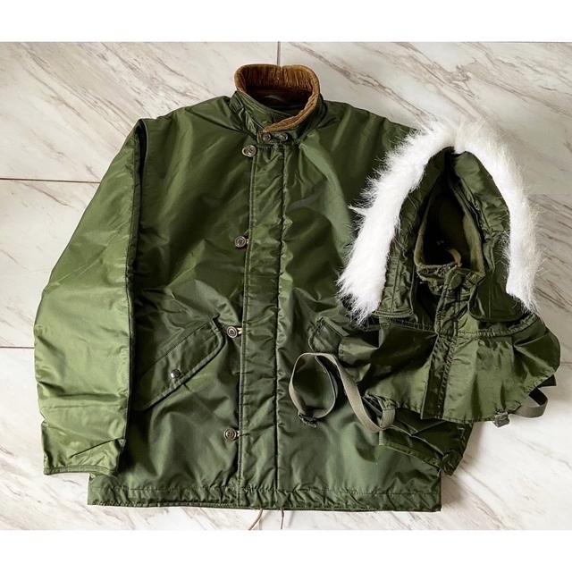 ALPHA INDUSTRIES(アルファインダストリーズ)の完品 ファーフード付き vintage 米軍 us.navy モッズコート メンズのジャケット/アウター(モッズコート)の商品写真