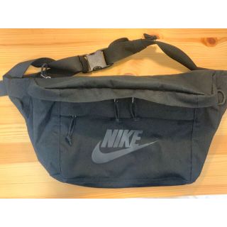 ナイキ(NIKE)のナイキ テック ヒップパック (10L)(ボディーバッグ)