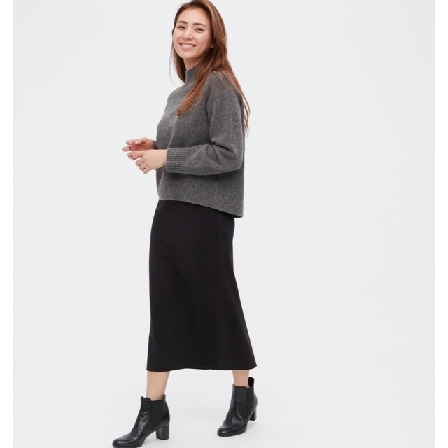 UNIQLO(ユニクロ)のUNIQLO ストレッチダブルフェイスナロースカート 標準丈 レディースのスカート(ロングスカート)の商品写真