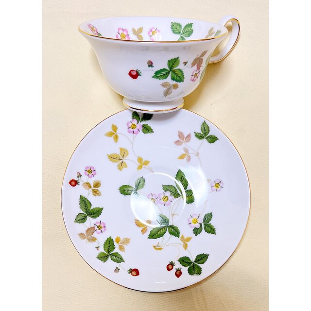 英国製　Wedgwoodウェッジウッド　ワイルド ストロベリー　カップ&ソーサ 3