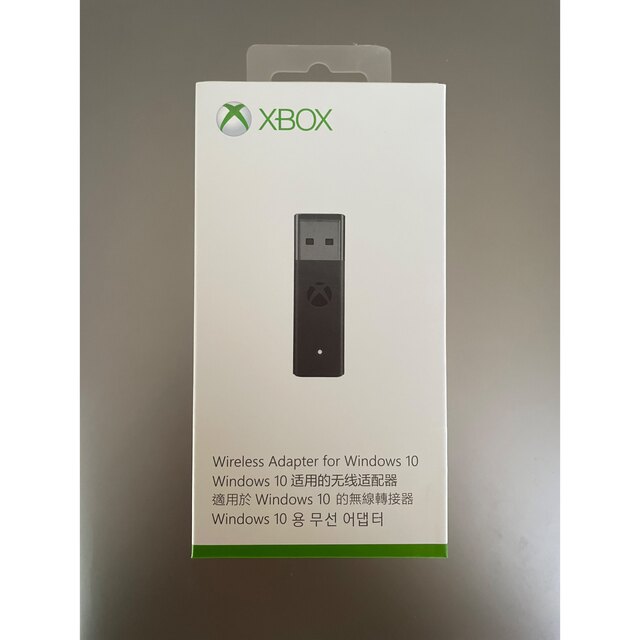 Xbox(エックスボックス)の【新品・未開封】Xbox ワイヤレス アダプター PC A1790 #1 スマホ/家電/カメラのPC/タブレット(PC周辺機器)の商品写真