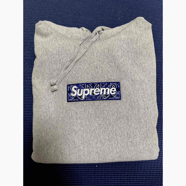 パーカーsupreme パーカー　バンダナ　XL