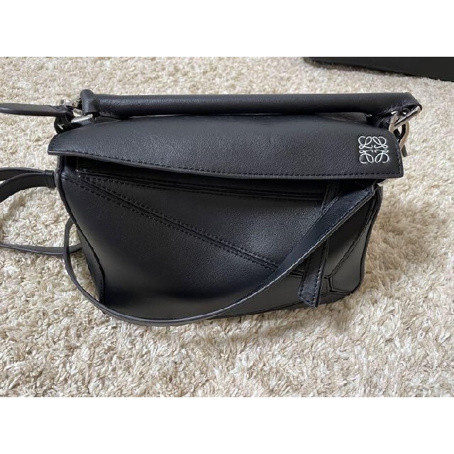 当店だけの限定モデル LOEWE ショルダーバッグ LOEWE - ショルダー