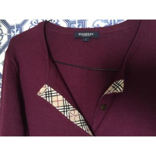 バーバリー(BURBERRY)のBURBERRY バーバリー 深赤紫色 ウール毛100% ニット カーディガン(カーディガン)